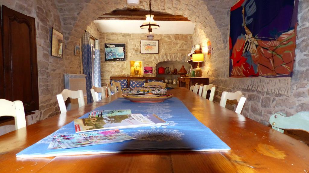 Bed And Art Bed & Breakfast Calvisson Exterior foto